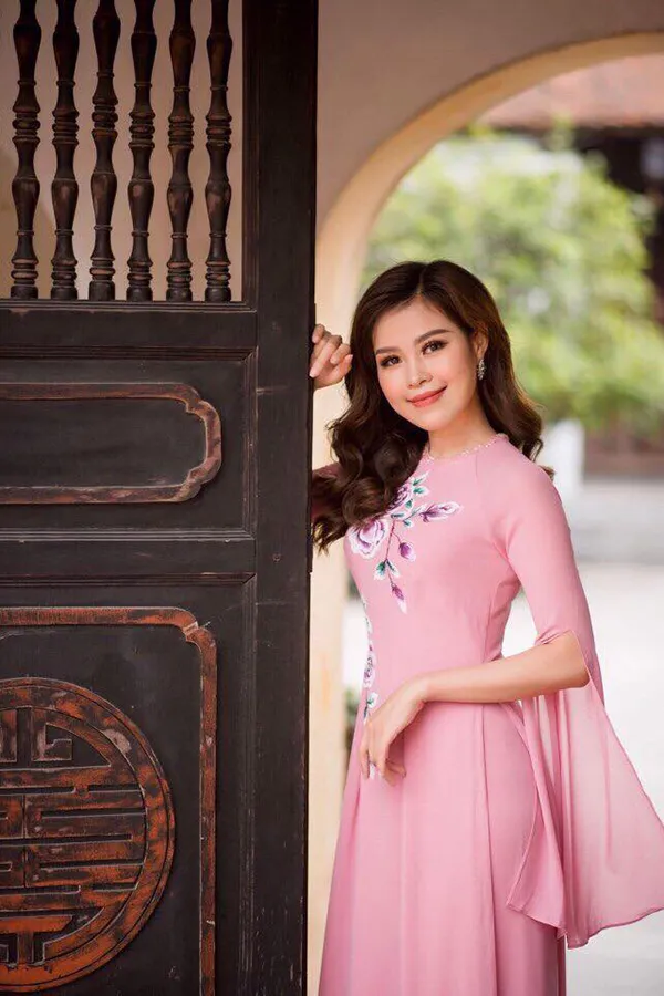 ngoc-nu-bolero-chau-giang-cat-xe-di-dien-dau-tien-chi-co-50-nghin-voh