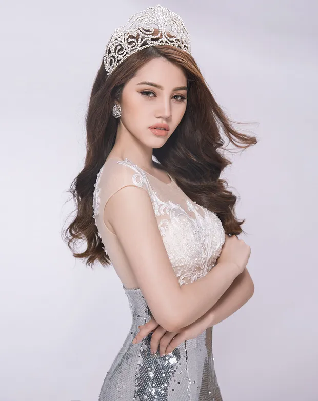 voh-jolie-nguyen-nang-hau-thi-phi-cua-showbiz-viet-voh.com.vn-anh1