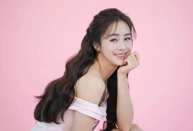 [xong]Tiểu sử Kim Tae Hee - Nữ thần quốc dân xứ Kim Chi 7